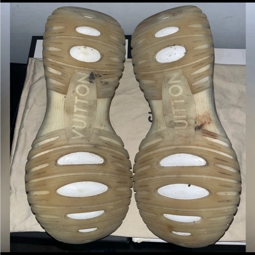 Louis Vuitton Run Away Pulse Sneakers - Picture 6 of 11